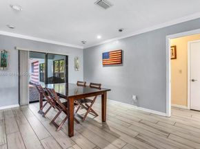 5201 Jefferson St, Hollywood FL 33021