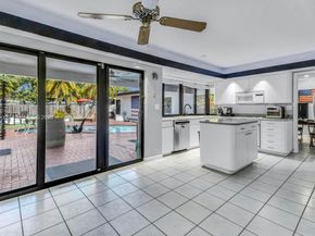 5201 Jefferson St, Hollywood FL 33021