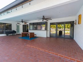 5201 Jefferson St, Hollywood FL 33021