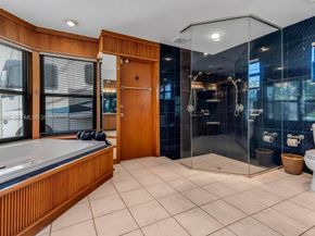 5201 Jefferson St, Hollywood FL 33021