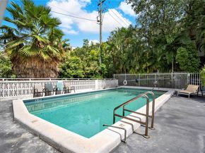 1340 Lincoln Rd 207, Miami Beach FL 33139