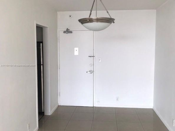 1000 West Ave 908, Miami Beach FL 33139