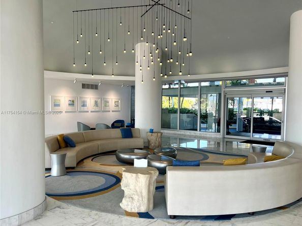 1000 West Ave 908, Miami Beach FL 33139