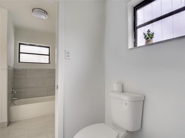 2703 Adams St, Hollywood FL 33020