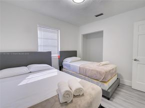 2703 Adams St, Hollywood FL 33020