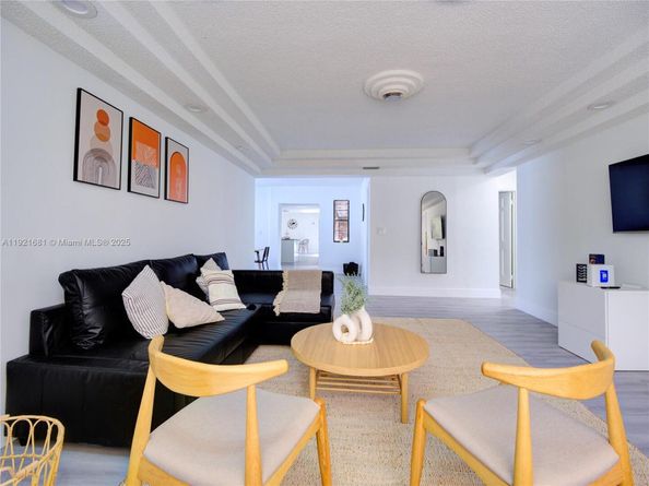 2703 Adams St, Hollywood FL 33020