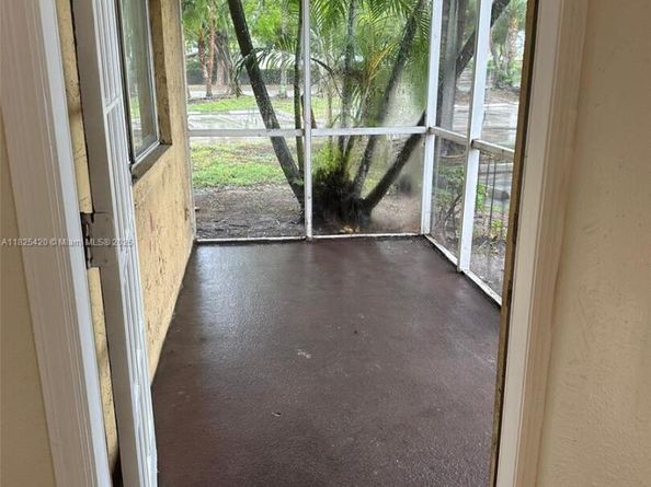 4045 W Mcnab Rd 110, Pompano Beach FL 33069