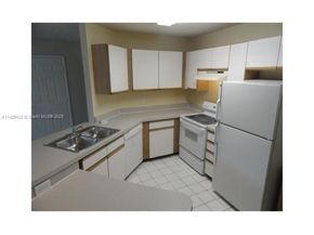 4045 W Mcnab Rd 110, Pompano Beach FL 33069