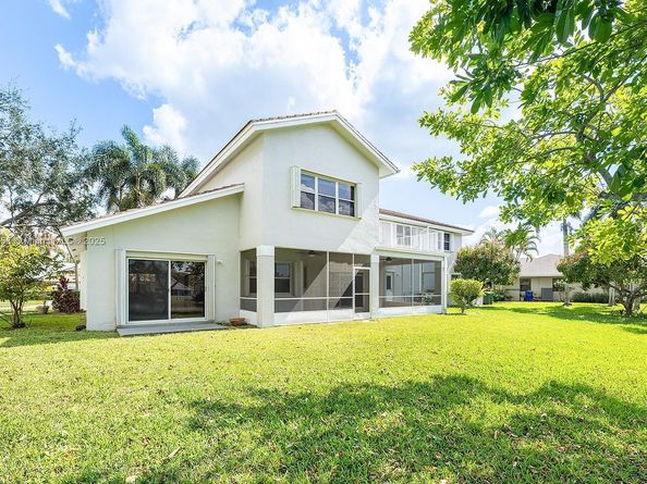 620 NW 204th Ave, Pembroke Pines FL 33029