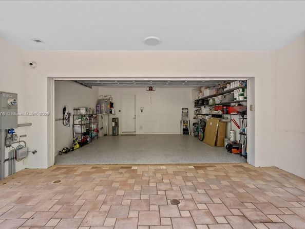 1631 NE 9th St, Fort Lauderdale FL 33304