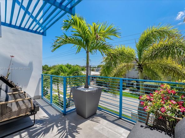 1631 NE 9th St, Fort Lauderdale FL 33304