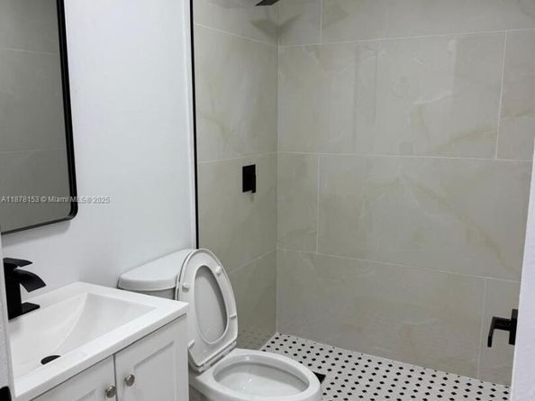18423 NW 44th Pl, Miami Gardens FL 33055