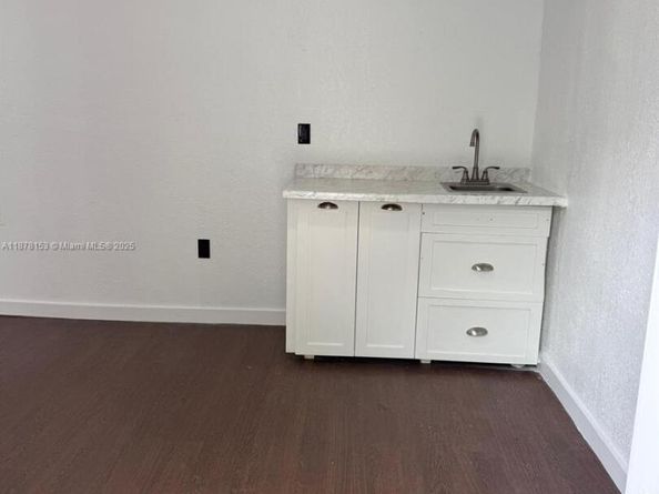 18423 NW 44th Pl, Miami Gardens FL 33055
