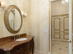 2951 Lake Ridge Ln, Weston FL 33332