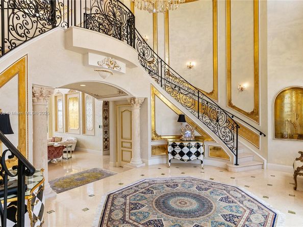 2951 Lake Ridge Ln, Weston FL 33332