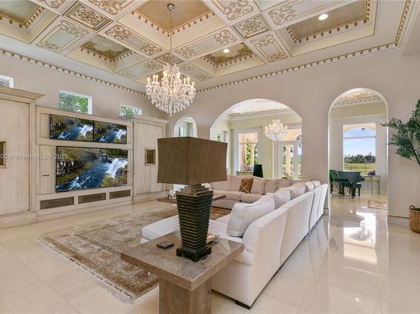 2951 Lake Ridge Ln, Weston FL 33332
