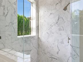 2951 Lake Ridge Ln, Weston FL 33332