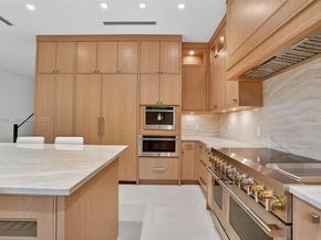 7222 SW 52nd Ct, Miami FL 33143