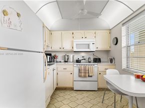 2998 NW 48th Ter 329, Lauderdale Lakes FL 33313