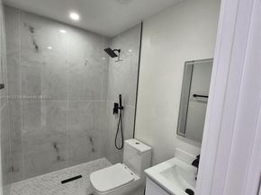 5751 W 21st Ct, Hialeah FL 33016