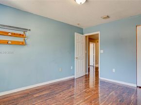 6120 NW 2nd St, Margate FL 33063