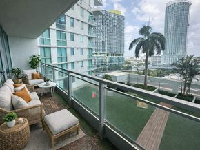 92 SW 3rd St 1408, Miami FL 33130