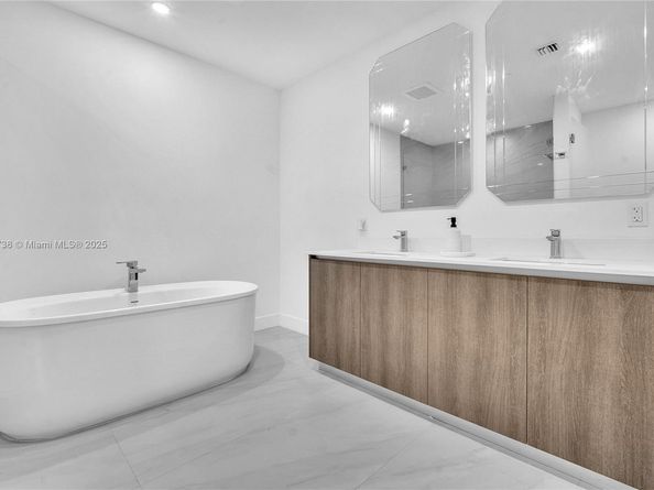 17550 Collins Ave 603, Sunny Isles Beach FL 33160