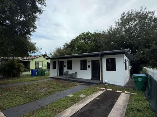 1786 NW 53rd St, Miami FL 33142