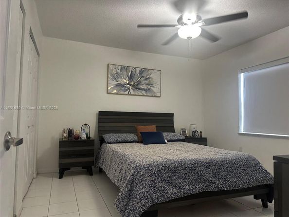 1335 W 68th St 308, Hialeah FL 33014