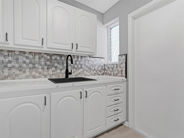 1150 Euclid Ave 305, Miami Beach FL 33139