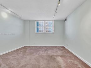 90 Edgewater Dr 624, Coral Gables FL 33133