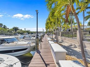 90 Edgewater Dr 624, Coral Gables FL 33133