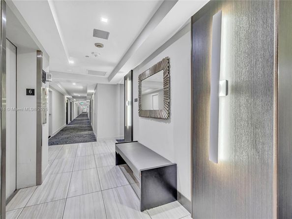 90 Edgewater Dr 624, Coral Gables FL 33133