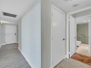 90 Edgewater Dr 624, Coral Gables FL 33133