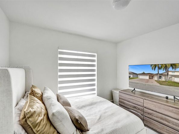 4955 SW 33rd Ave, Hollywood FL 33312