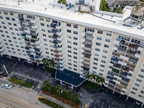 401 Golden Isles Dr 1012, Hallandale Beach FL 33009