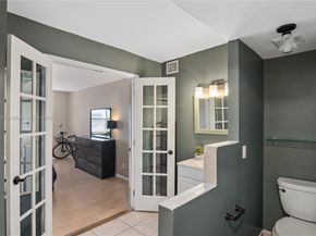 401 Golden Isles Dr 1012, Hallandale Beach FL 33009