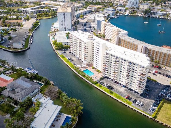 401 Golden Isles Dr 1012, Hallandale Beach FL 33009