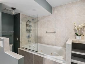 401 Golden Isles Dr 1012, Hallandale Beach FL 33009