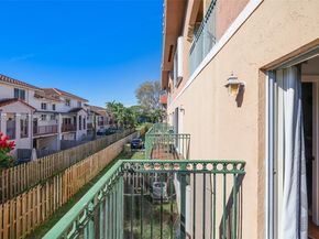 10026 Hammocks Blvd 2076, Miami FL 33196