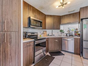 10026 Hammocks Blvd 2076, Miami FL 33196