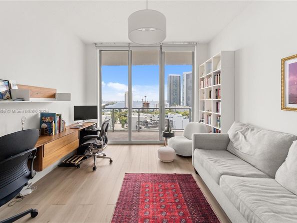 3470 E Coast Ave H1514, Miami FL 33137