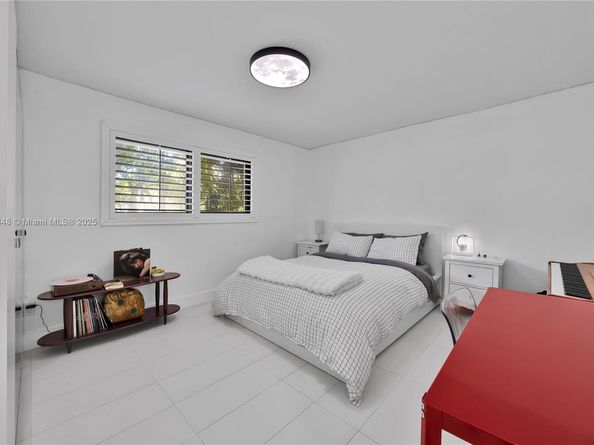 1117 Alberca St, Coral Gables FL 33134
