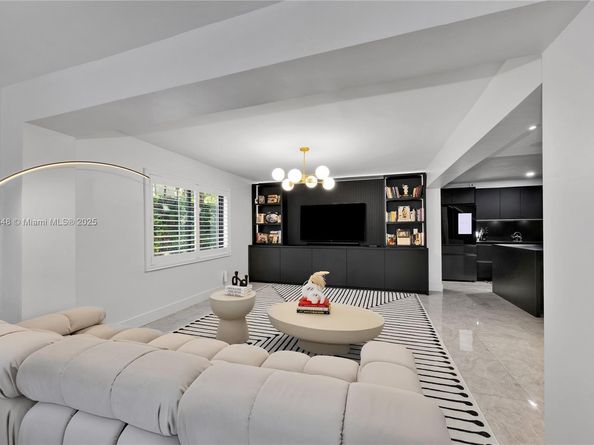 1117 Alberca St, Coral Gables FL 33134