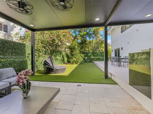 1117 Alberca St, Coral Gables FL 33134