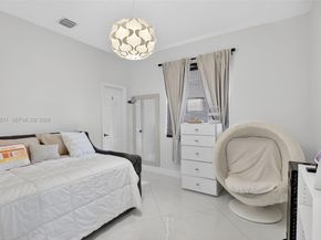 1221 NW 141st Ave, Pembroke Pines FL 33028