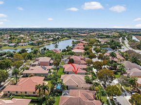 1221 NW 141st Ave, Pembroke Pines FL 33028