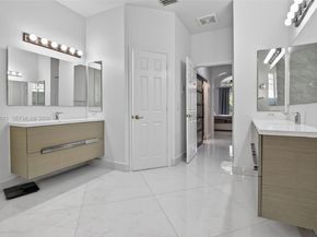 1221 NW 141st Ave, Pembroke Pines FL 33028