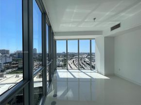 1100 Biscayne Blvd 1906, Miami FL 33132