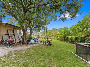 10920 NW 12th Ct, Miami FL 33167